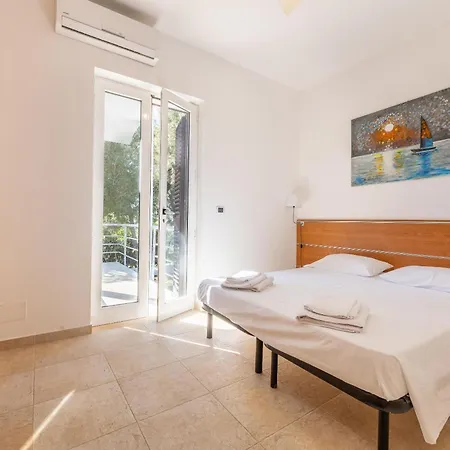 Vela Bianca Pizzo (Salento)